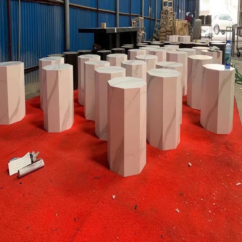 Sintered stone column