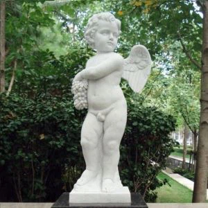 Fehér márvány angyal