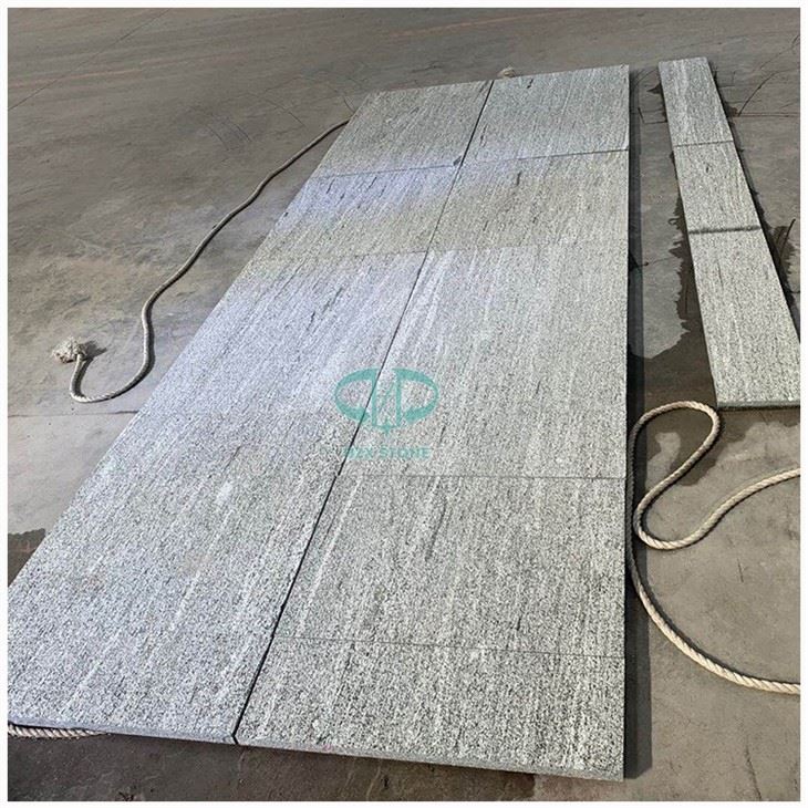 Olive Green Granite Flooring Tiles