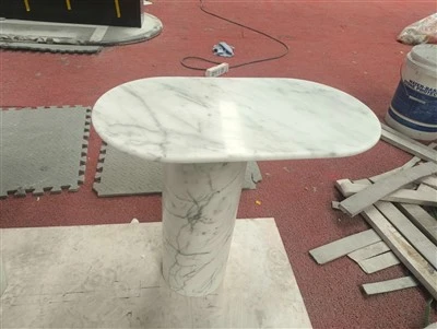 Bianco Carrara fehér oldalsó asztal